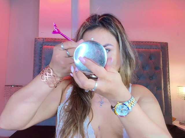 Lia-adams's BongaCams show and profile