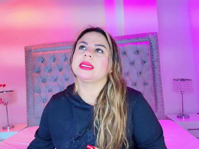 Lia-adams's BongaCams show and profile