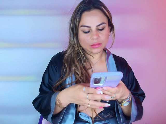 Lia-adams's BongaCams show and profile