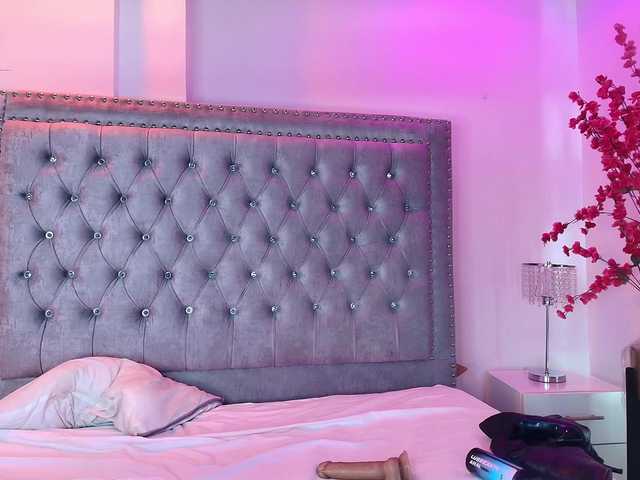 Lia-adams's BongaCams show and profile