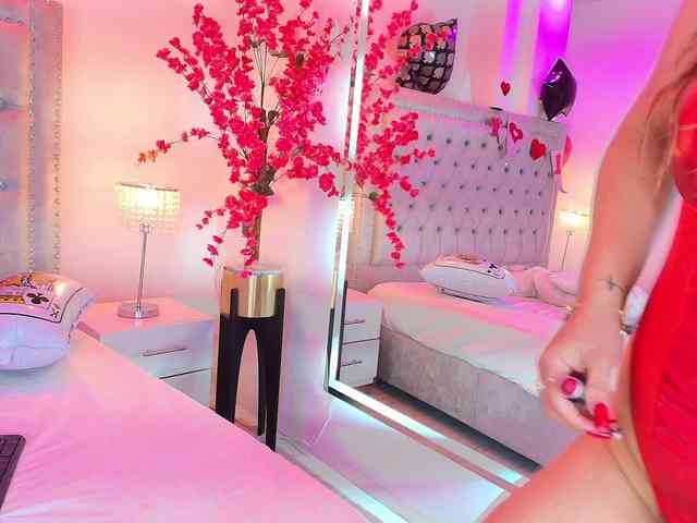 Lia-adams Live Webcam on BongaCams