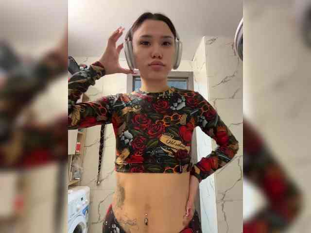 TumanANGELINA webcam