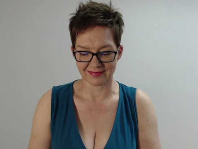 SofieVelvet — #tease #tits #seduce #dirtytalk #body #sexy #dom #sph #sissy #cuckolds #fantasy #rolleplays #ass #pleasure #english #german #austria #mistress #herrin #outdoors #slaves 