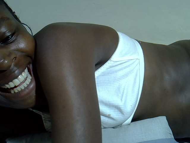 Sweetpussie's BongaCams show and profile