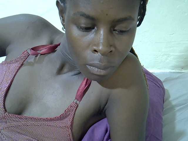 Sweetpussie's BongaCams show and profile