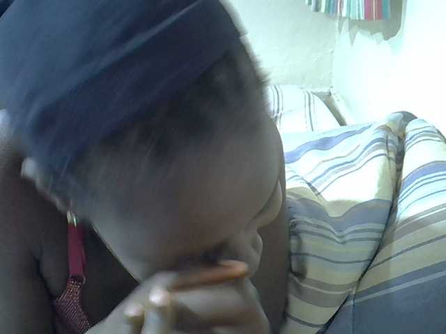 Sweetpussie's BongaCams show and profile