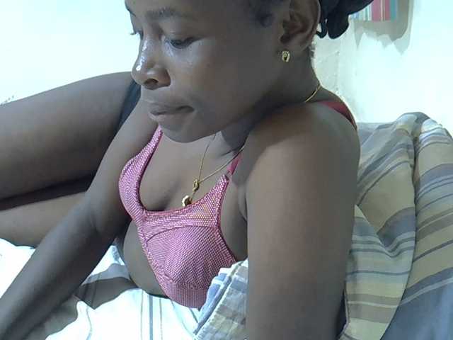 Sweetpussie's BongaCams show and profile