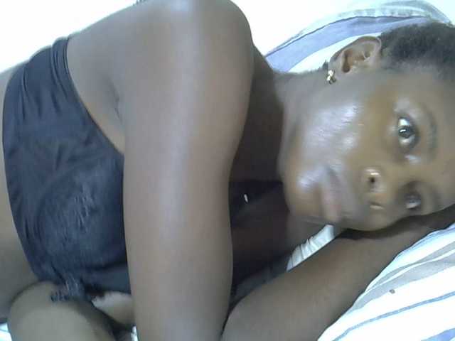 Sweetpussie's BongaCams show and profile