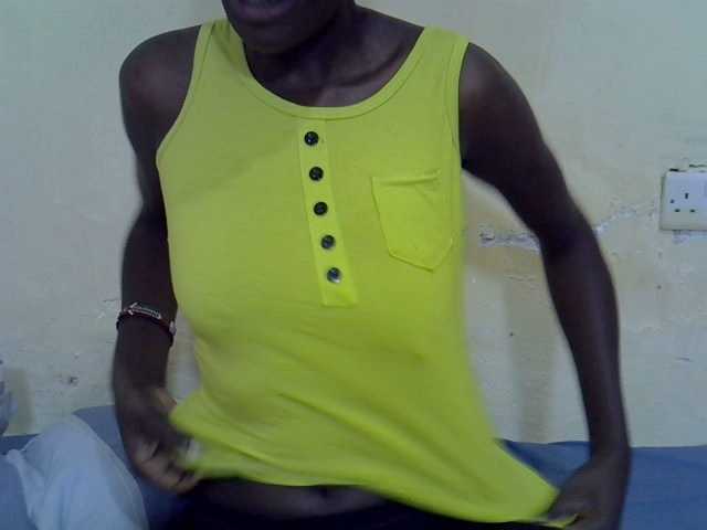 Sweetpussie webcam bongacams model stream image