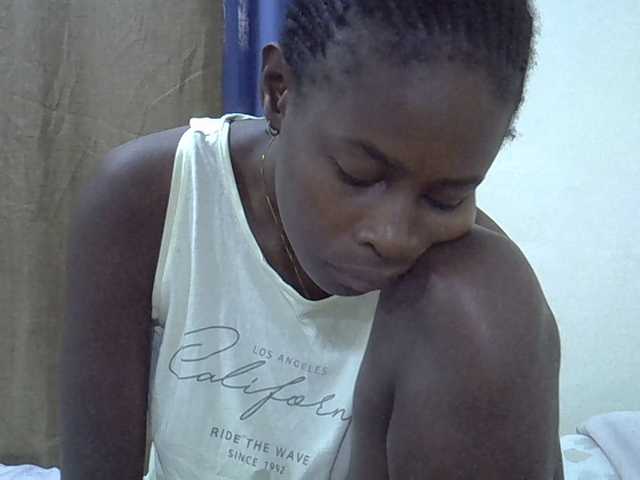 Sweetpussie's BongaCams show and profile