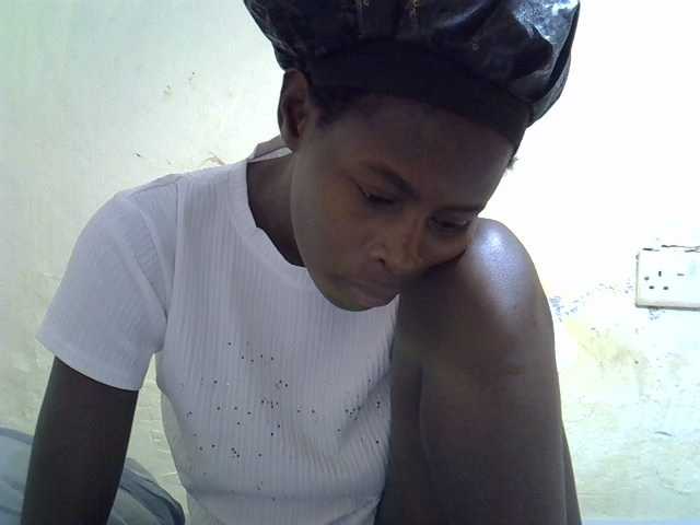 Sweetpussie webcam bongacams model stream image