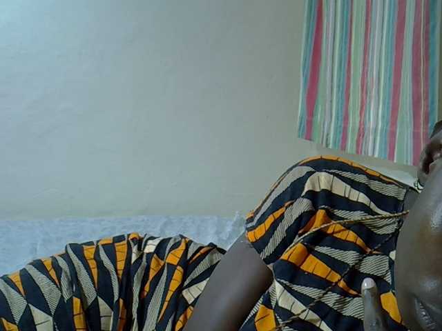 Sweetpussie's BongaCams show and profile