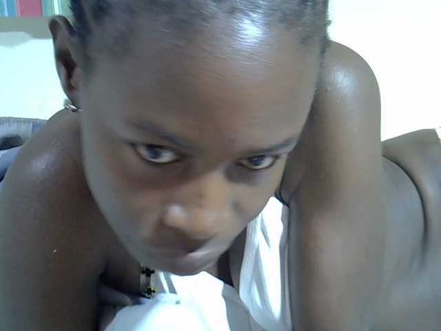 Sweetpussie's BongaCams show and profile