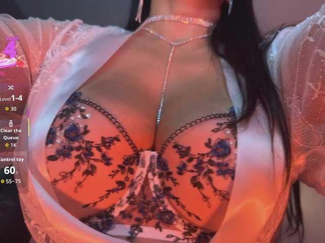 majesticmadam – webcam model profile photo