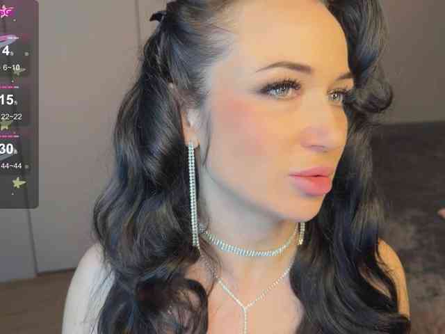 majesticmadam webcam