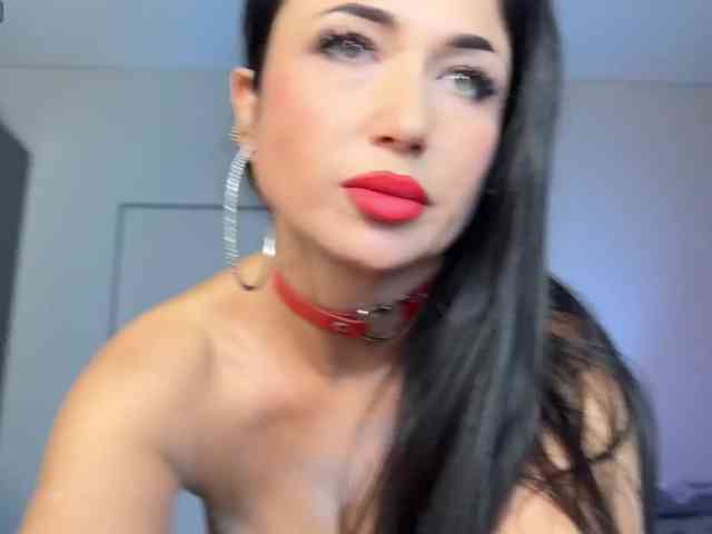 majesticmadam webcam