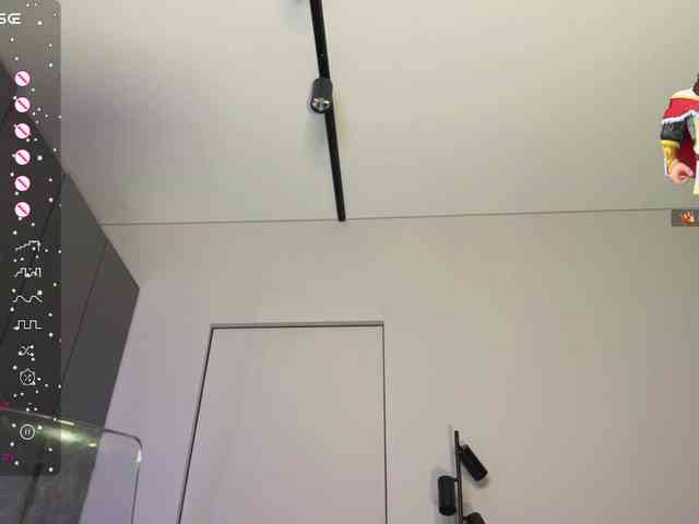 majesticmadam webcam