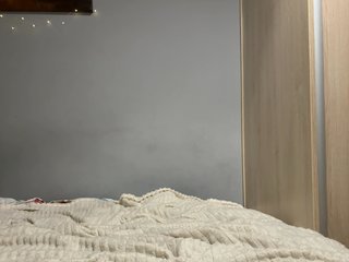 KissMeQuick Porn Show