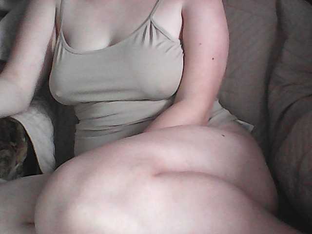 KissMeQuick's BongaCams show and profile