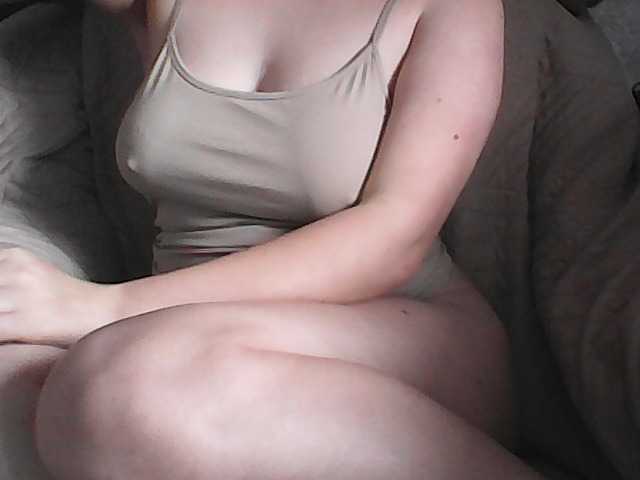 KissMeQuick's BongaCams show and profile