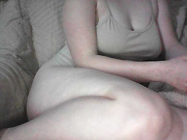 KissMeQuick's BongaCams show and profile