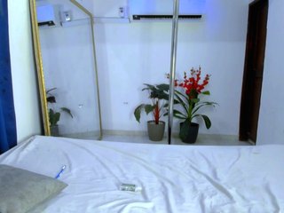 nahomy-ryans Porn Show