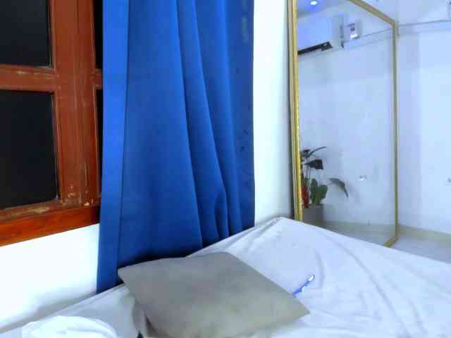 nahomy-ryans nahomy-ryans