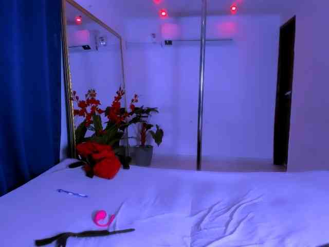 nahomy-ryans nahomy-ryans