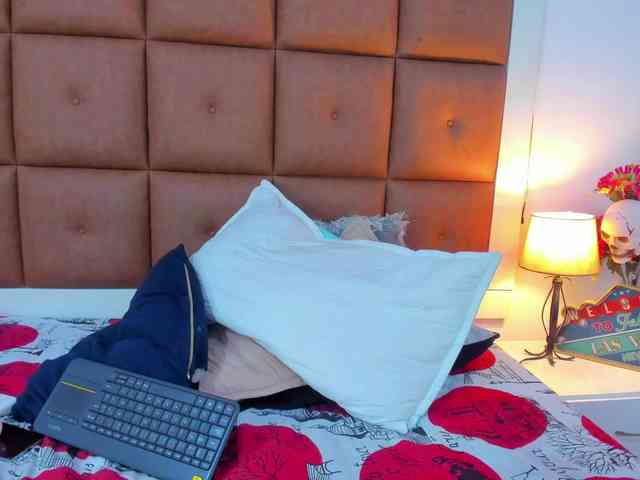 Sasha-picot17 webcam