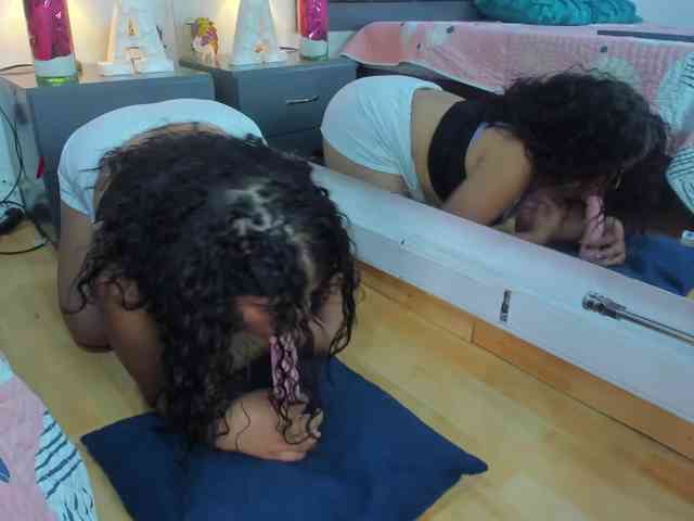 Sasha-picot17 webcam