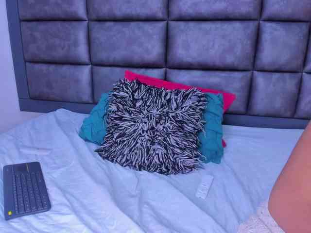 Sasha-picot17 webcam