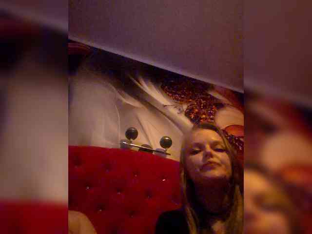 Natali-and-Mark webcam