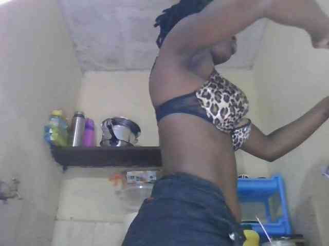 Sexymammy001 webcam