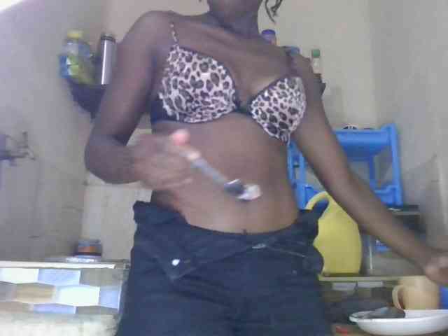 Sexymammy001 webcam