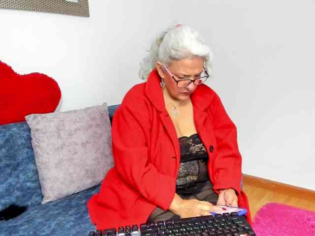 marilyn70 Live Webcam on BongaCams