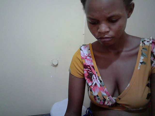 Hotdreamteen001's BongaCams show and profile