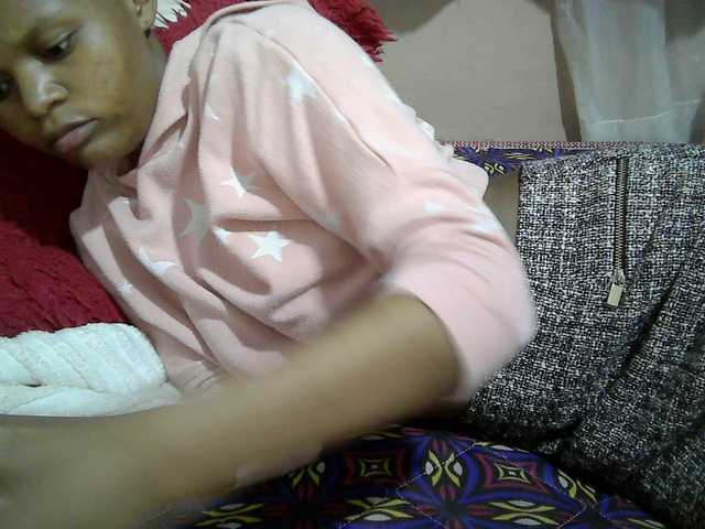 Hotdreamteen001's BongaCams show and profile