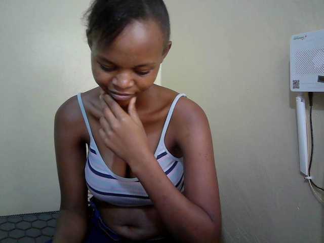 Hotdreamteen001 webcam