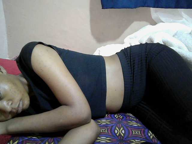 Hotdreamteen001's BongaCams show and profile