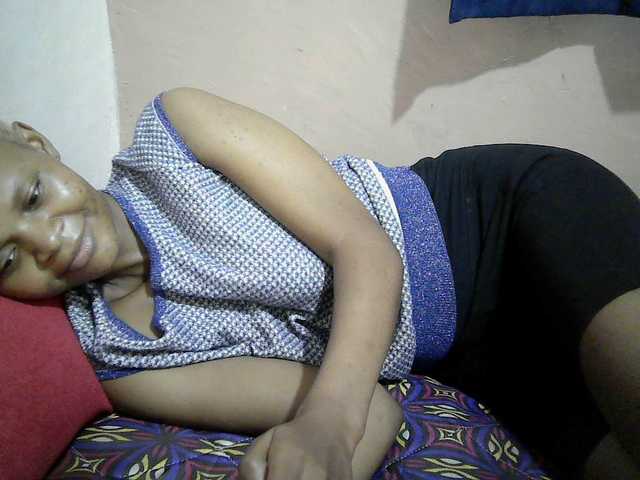 Hotdreamteen001's BongaCams show and profile