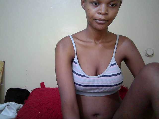 Hotdreamteen001's BongaCams show and profile