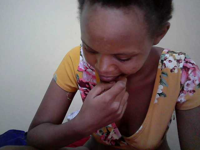 Hotdreamteen001's BongaCams show and profile