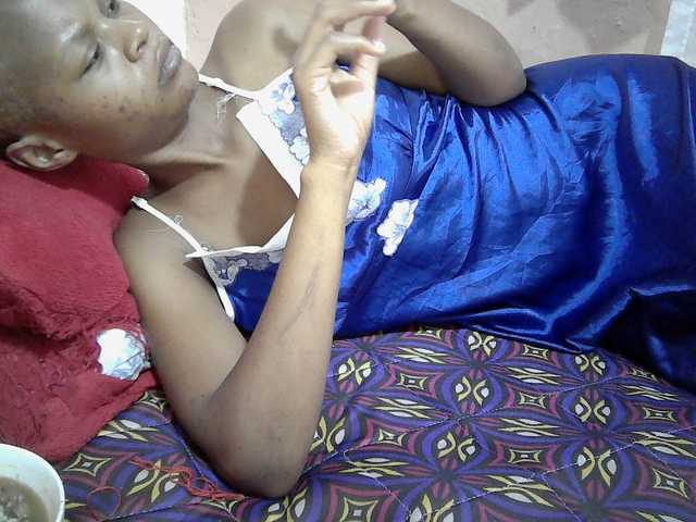 Hotdreamteen001's BongaCams show and profile