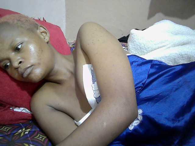 Hotdreamteen001's BongaCams show and profile