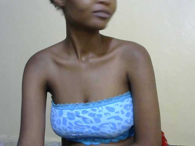 Hotdreamteen001's BongaCams show and profile