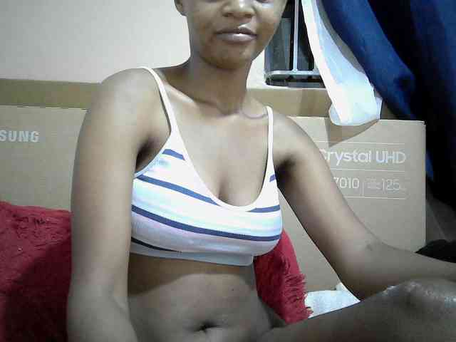 Hotdreamteen001 webcam