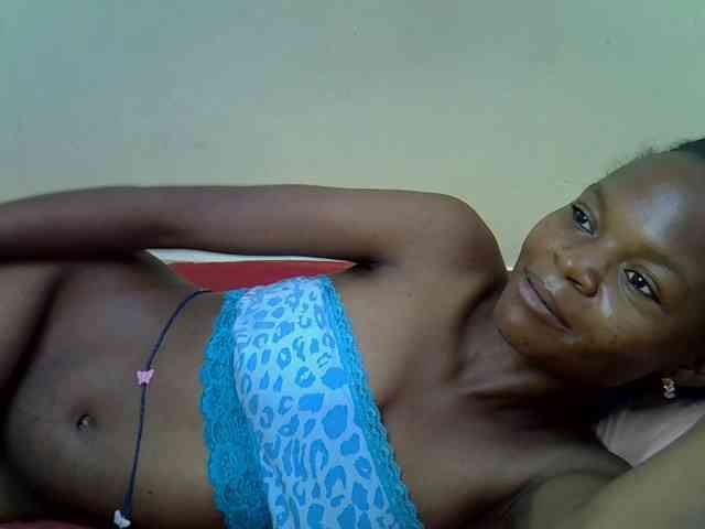 Hotdreamteen001 webcam