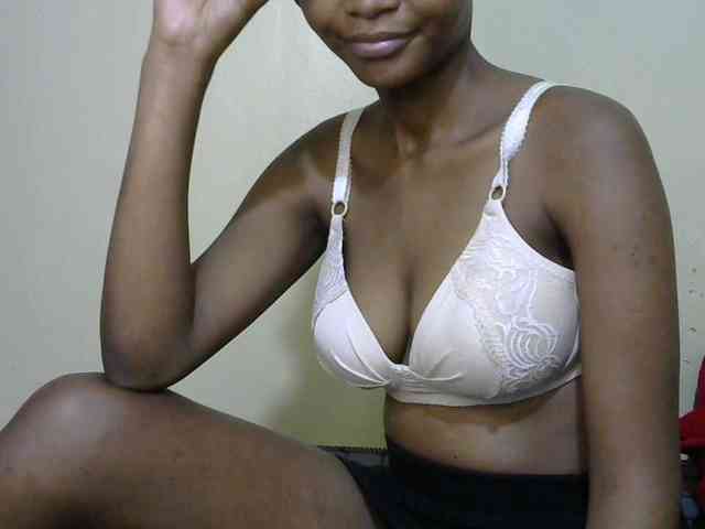 Hotdreamteen001 webcam