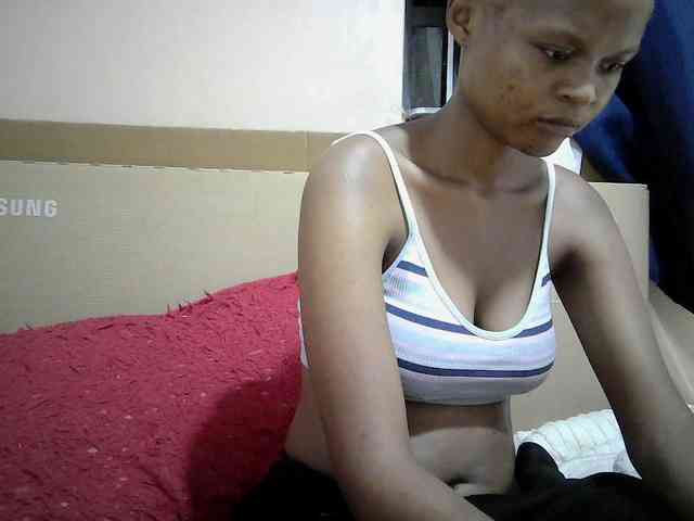 Hotdreamteen001 webcam