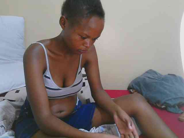 Hotdreamteen001 webcam